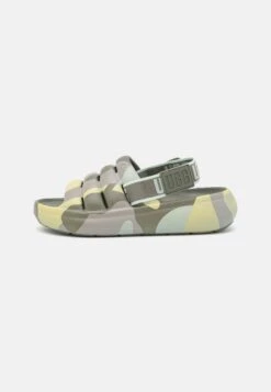 Ugg Sport Yeah Camopop - Sandalen - Moss Green 9 Ugg Sport Yeah Camopop - Sandalen - Moss Green -Lyno Kleding Winkel 9638c412b72d45ed94574a53250bba8f