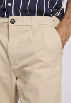 Redefined Rebel Jacko - Chino - Sandshell -Lyno Kleding Winkel 97bfcf20417e4d5a9370e23fade21431