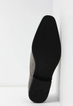 Pier One Veterschoenen - Grey 12 Pier One Veterschoenen - Grey -Lyno Kleding Winkel 9b9a15abc5c549fc975b6d6e0e5f54dc