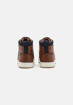 Pier One Sneakers Hoog - Cognac 10 Pier One Sneakers Hoog - Cognac -Lyno Kleding Winkel a28c1348464d47d5b797e2745a059280