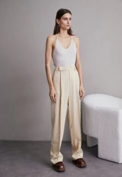 Filippa K Julie Trousers - Broek - Dusty Beige -Lyno Kleding Winkel a2b5a2c7c35d4c6bbcce04b8d692d2e7