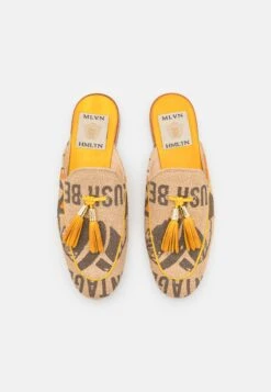 MELVIN & HAMILTON Scarlett- Muiltjes - Coffee/Sun/Goldd/Beige/Natural 13 MELVIN & HAMILTON Scarlett- Muiltjes - Coffee/Sun/Goldd/Beige/Natural -Lyno Kleding Winkel a4ca4eb51af741afb01f82b30dc01c0b