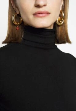 MAX & Co. Manama - Trui - Black -Lyno Kleding Winkel a7293d61bf224737aafe4e4c4e60df05