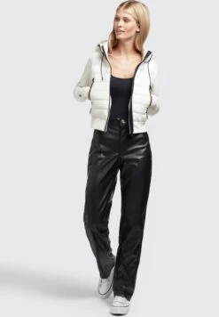 Khujo Dalis Shiny - Jas - Cremeweiß 13 Khujo Dalis Shiny - Jas - Cremeweiß -Lyno Kleding Winkel a9f0aa013bbb4616808d3a1ddc6eb84b