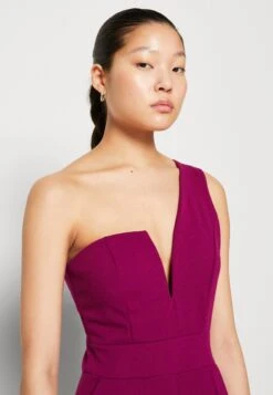 Wal G Fleur One Shoulder- Jumpsuit - Purple -Lyno Kleding Winkel a9fd2b9f09fe40f099e02be79e78a965