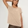 Mos Mosh Kay Tee - T-Shirt Basic - Gold -Lyno Kleding Winkel ac383e44e41542509bfbbc5c8f167b6f