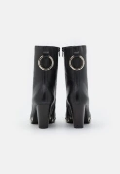 Jeffrey Campbell Walton - Cowboy-/Bikerlaarsjes - Black 11 Jeffrey Campbell Walton - Cowboy-/Bikerlaarsjes - Black -Lyno Kleding Winkel aebb7b10213a42b4a61be4a54f09a0f6