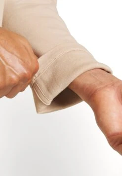 Pier One Hoodie - Tan -Lyno Kleding Winkel af3a0e57e55d41a3a744d2b56197696c