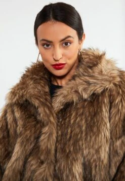 Faina Dulcey - Winterjas - Braun -Lyno Kleding Winkel af5981b9802a4b5b8f77e55fa77e6624