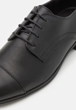 Pier One Sportieve Veterschoenen - Black 13 Pier One Sportieve Veterschoenen - Black -Lyno Kleding Winkel b187f2f4d5f440f6ab266cd04baea543