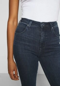 Lee Flare Bo - Flared Jeans - Clean Aurora -Lyno Kleding Winkel b1db50b632b941f0864592b9590e213d