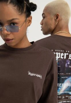 YOURTURN Unisex - T-Shirt Print - Brown -Lyno Kleding Winkel b270f5ee5256471e8d6136cf0f52e201