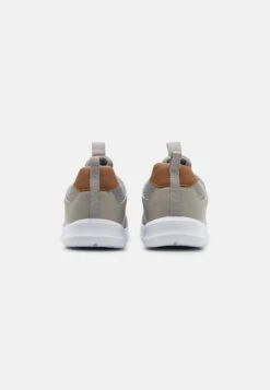 Pier One Sneakers Laag - Light Grey 10 Pier One Sneakers Laag - Light Grey -Lyno Kleding Winkel b32d823083954dad9c3bfe71ef720aca