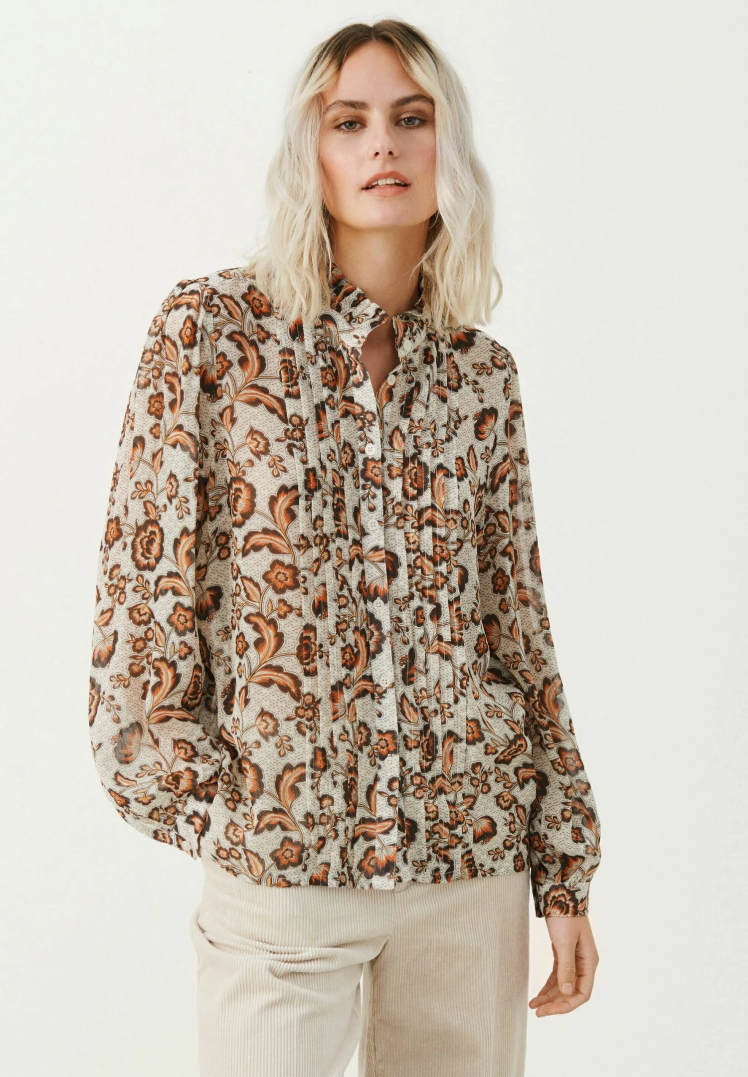 Part Two Viktorine - Overhemdblouse - Koi Japanese Flower Print 3 Part Two Viktorine - Overhemdblouse - Koi Japanese Flower Print