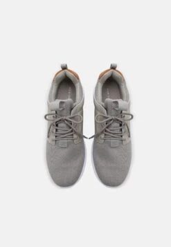 Pier One Sneakers Laag - Light Grey 11 Pier One Sneakers Laag - Light Grey -Lyno Kleding Winkel b71dd9058534408f8047bc0ef94b1b38