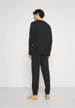 Pier One Pyjama - Black -Lyno Kleding Winkel b9b8fb88b64649ea840444d93817e424