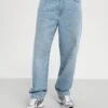 Pier One Relaxed Fit Jeans - Light Blue Denim 2 Pier One Relaxed Fit Jeans - Light Blue Denim -Lyno Kleding Winkel b9c1bf97d40043efacca132e1e2a0122