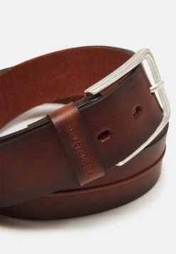 Bugatti Riem - Whisky -Lyno Kleding Winkel bc37b74ec4b34cab889936a6168e49fa