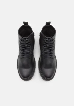 Pier One Unisex - Veterboots - Black -Lyno Kleding Winkel be294022a8fa4b439a852bd7c70d8bb6