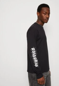 YOURTURN Unisex - Longsleeve - Black -Lyno Kleding Winkel bf17c5e5c44d4cc288891b4647c72708