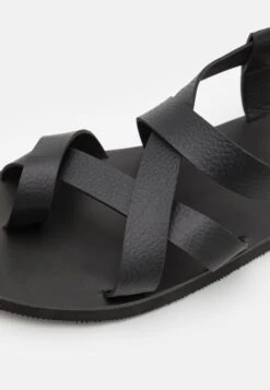 Pier One Teensandalen - Black 13 Pier One Teensandalen - Black -Lyno Kleding Winkel bfc9cb202a1044a7af0b0ffa2591ad7d