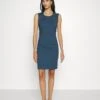 Patrizia Pepe Abito Dress - Etui-Jurk - Petrol Blue 2 Patrizia Pepe Abito Dress - Etui-Jurk - Petrol Blue -Lyno Kleding Winkel c48c6e169dc74c4fa64b7d2277a0f6c3