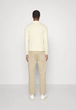 Pier One Slim Fit Jeans - Beige -Lyno Kleding Winkel d287d76c881f40d2a01ea01a2777be40