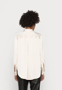 Anna Field Overhemdblouse - Nude -Lyno Kleding Winkel d440f1564b214990b8800f83f8491c11
