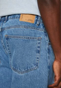 Redefined Rebel Kyoto - Relaxed Fit Jeans - Mid Blue -Lyno Kleding Winkel d8c27708d049422fb35c3346a63fcb78