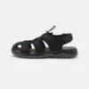 Pier One Leather - Outdoorsandalen - Black 1 Pier One Leather - Outdoorsandalen - Black -Lyno Kleding Winkel d8ea1f69a05246c6b6efa7fde8b22d3e