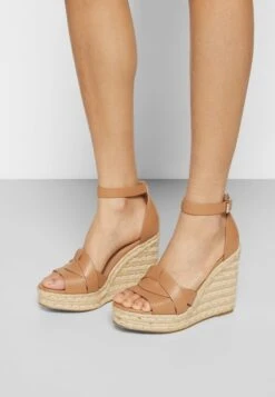 Steve Madden Sivian - Sandalen Met Hoge Hak - Camel -Lyno Kleding Winkel daf19e6f2cf1455f97e29475188049aa