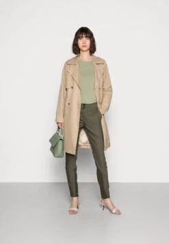 Mos Mosh Blake Night Pant Sustainable - Chino - Grape Leaf -Lyno Kleding Winkel dcbd7576925e4fc498acbbf4f7158bd1