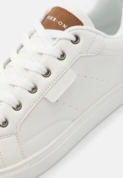 Pier One Sneakers Laag - White 13 Pier One Sneakers Laag - White -Lyno Kleding Winkel deb0204c481f45328622c04006a03e30
