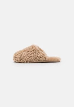 Ugg Maxi Curly Slide - Pantoffels - Sand -Lyno Kleding Winkel e00f3c72de044c6fb05022197d52779e