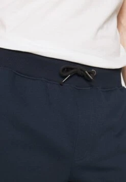 Pier One 2 Pack - Shorts - Dark Blue/Black 11 Pier One 2 Pack - Shorts - Dark Blue/Black -Lyno Kleding Winkel e9ad45ed7e734ce58d931384fd1aa35a