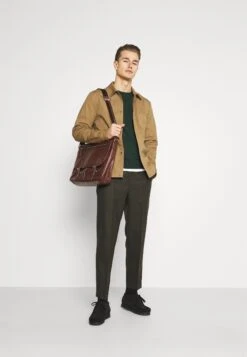 Pier One Basic Crewneck - Trui - Mottled Dark Green -Lyno Kleding Winkel eb84a8f377ec474ab86e9d50a09dfb61