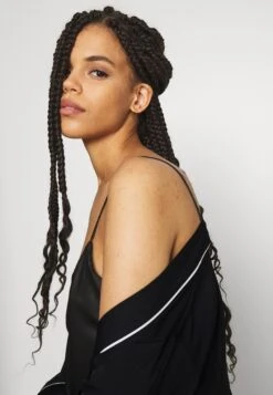 Anna Field Amanda Satin Dressing Gown - Badjas - Black -Lyno Kleding Winkel eed1478cfddd45b9a2232895a3abc79a