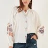 LELA Blouse - White -Lyno Kleding Winkel f0ef1dc2e8e241c2a5b004eec4628d80