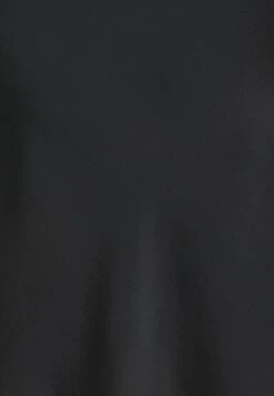 Anna Field Hammered Satin Nightie - Nachtjapon - Black -Lyno Kleding Winkel f413aa67ea6947d3bd430f13e46768aa