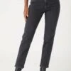 Wrangler Walker - Slim Fit Jeans - Black -Lyno Kleding Winkel f64b76981cf7444c80935c51740860ec