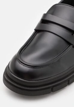 YOURTURN Instappers - Black -Lyno Kleding Winkel fbe1d69ec73d424097583e846261fdbb