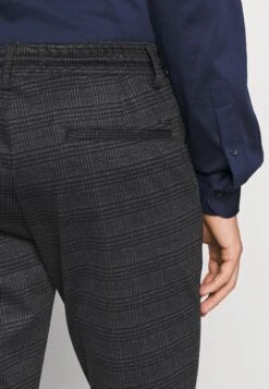 Indicode Jeans Eberlein With Rolled Up - Broek - Macan Grey -Lyno Kleding Winkel fd5249d436484b83a2c7ef2e7b78be8c