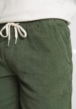 Redefined Rebel Joey - Shorts - Thyme -Lyno Kleding Winkel fdbf1a8c55f34bb2b34efca98f18ddd5